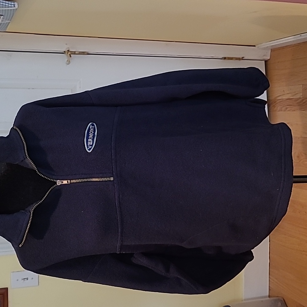 Women's Vermont sweatshirt by Tahoe, Size L
